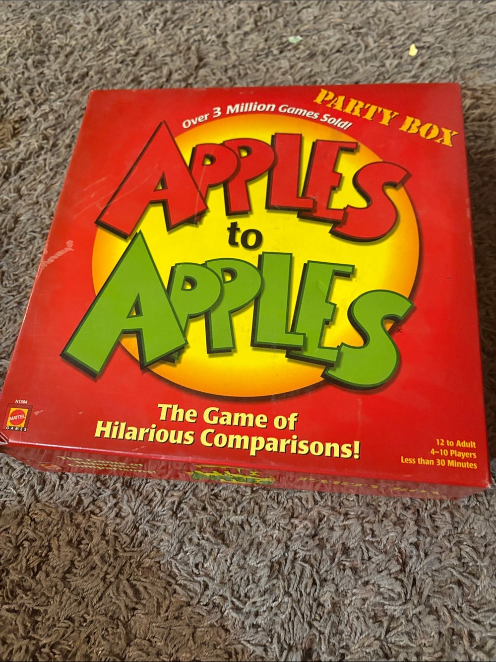 Mattel Apples to Apples Party Box - Red and Green
